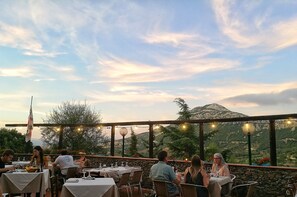 Economy Double Room | Terrace/patio - Hotel Sant'Elene (Dorgali)