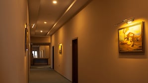 Hallway - Marine Inn Hotel Baku (Baku)