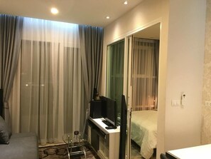 华丽公寓 | 1 多间卧室、高档床上用品、遮光窗帘、隔音