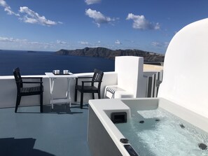 Traditional Apartment, Jetted Tub (Caldera View) | Terrace/patio - Aspa Caves (Santorini)