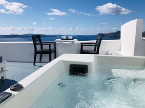 Traditional Apartment, Jetted Tub (Caldera View) | Terrace/patio - Aspa Caves (Santorini)