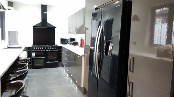 Private kitchen - Modern Central House (Liverpool)