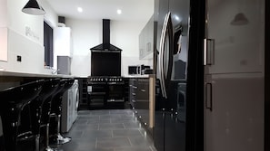 Private kitchen - Modern Central House (Liverpool)