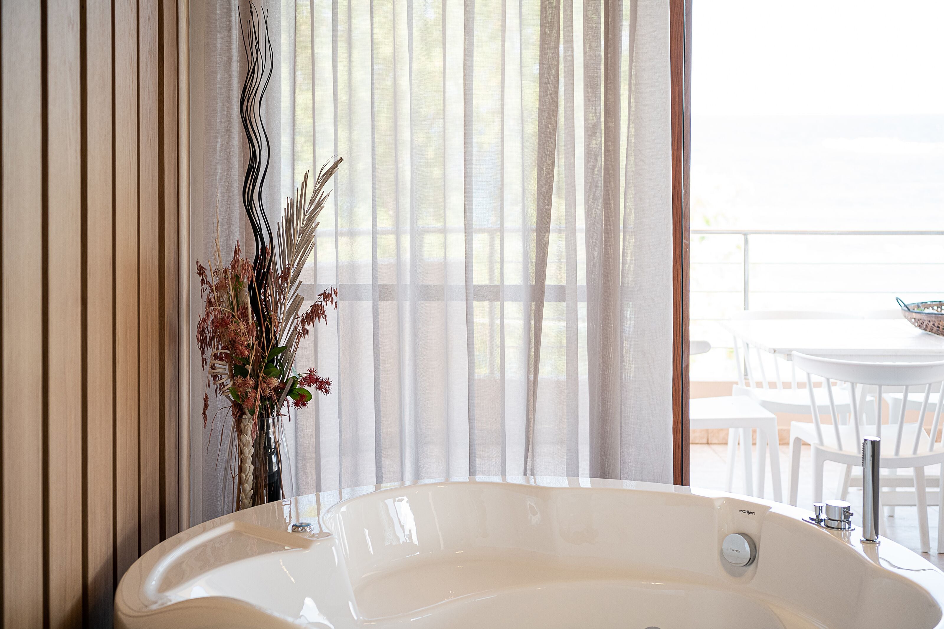 Apartment, Sea View, Beachfront | Private spa tub