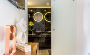 Apartment, 1 Bedroom | 1 bedroom, blackout drapes, soundproofing, iron/ironing board - Soho Suite London (London)