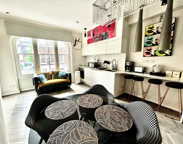 Apartment, 1 Bedroom | Living area | Flat-screen TV - Soho Suite London (London)