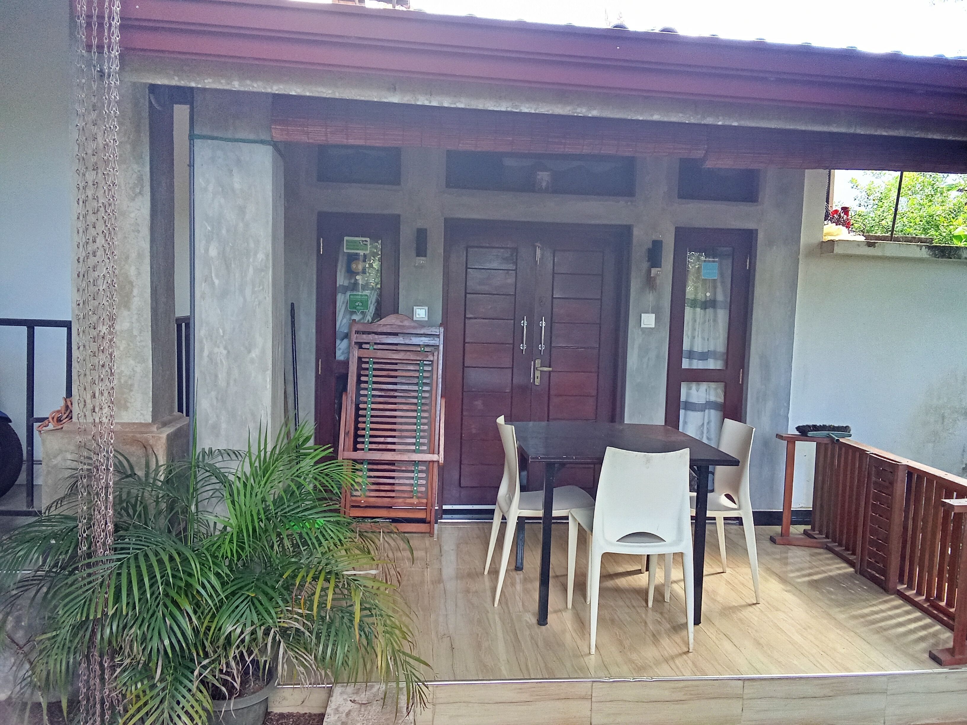 Quarto luxo, 1 quarto, para fumantes, vista para o jardim | 1 quarto, cofres nos quartos, escrivaninha