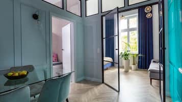 Premium Apartment, 3 Bedrooms, Non Smoking, 2 Bathrooms | Private kitchen