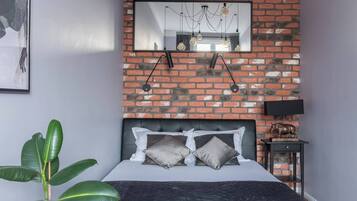 Ropa de cama de alta calidad y muebles diferentes