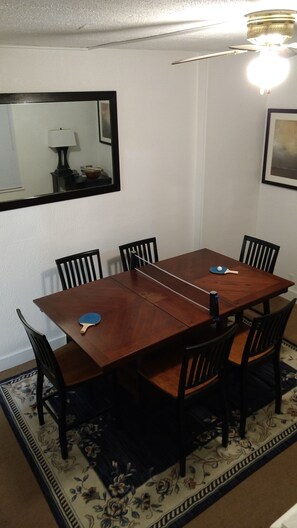 Comfort Townhome, 3 Bedrooms (206) | Room amenity