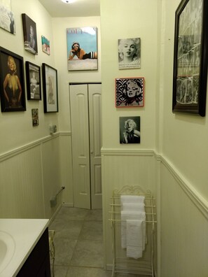 Deluxe Villa, Multiple Bedrooms (215A Plus ) | Bathroom | Combined shower/tub, free toiletries, hair dryer, towels