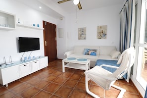 Apartment, 2 Bedrooms, Balcony | Living area