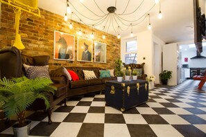 House, 6 Bedrooms | Living room - Modern Design House (Liverpool)