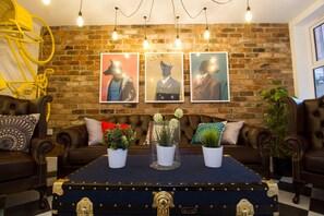 House, 6 Bedrooms | Living room - Modern Design House (Liverpool)