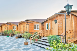 Sajjan chalet with Wading pool | 1 bedroom, premium bedding, minibar, in-room safe - Bamboo Saa Resort & Spa (Udaipur)