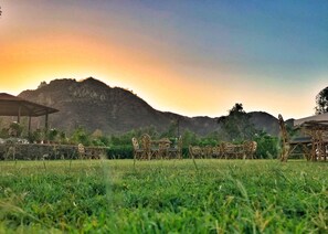 Patang cottage with open to sky hot tub | Mountain view - Bamboo Saa Resort & Spa - Udaipur (Udaipur)