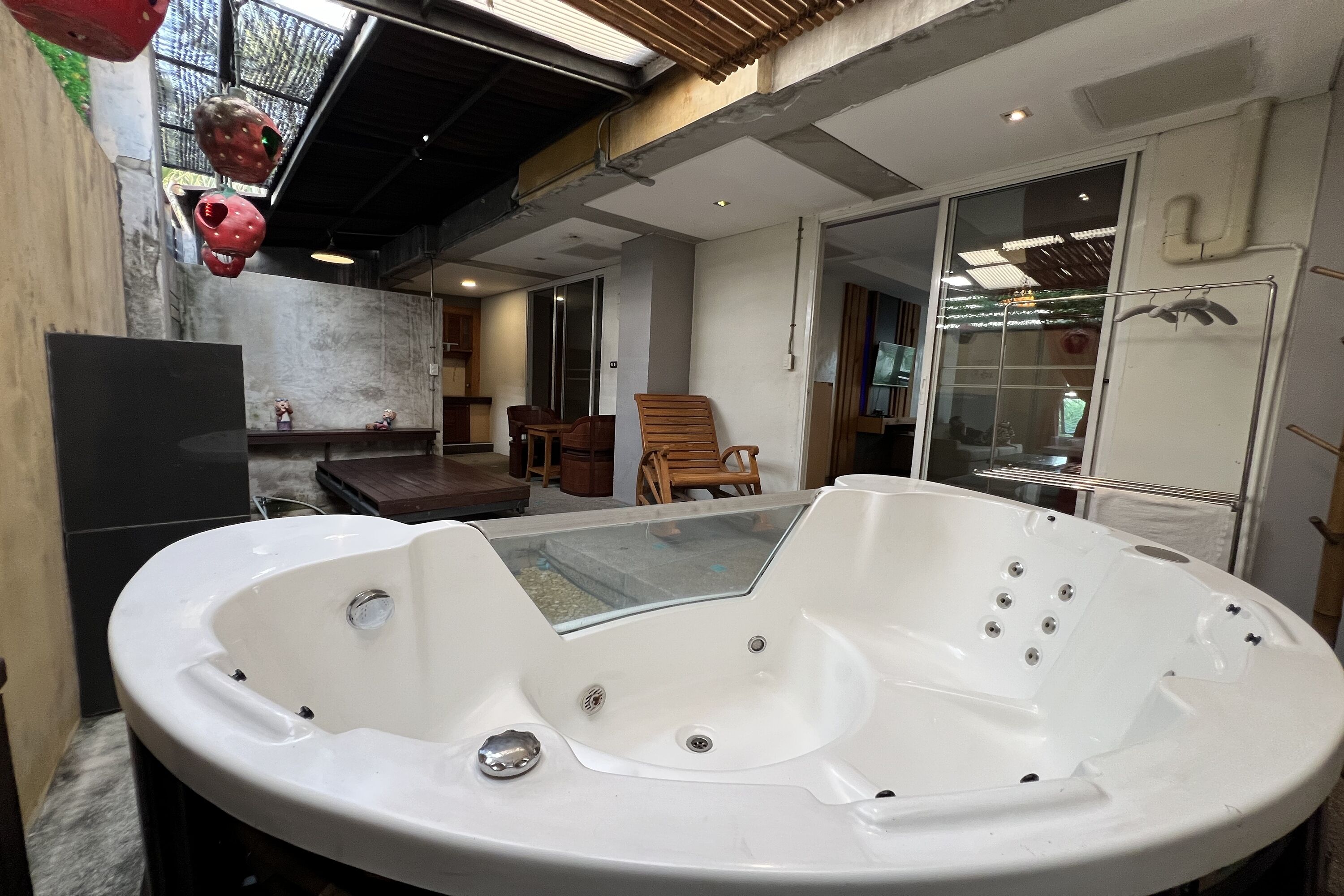 Junior-Suite, Badewanne | Badezimmer | Dusche, Regendusche, Haartrockner, Handtücher
