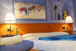 Double Room | Free WiFi - Can Coll II (Garriguella)