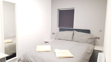 House, 6 Bedrooms | 6 bedrooms, iron/ironing board, free cribs/infant beds, free WiFi