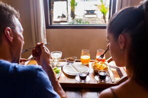 Premium Double Room Single Use, Beachfront | Minibar, desk, free WiFi, bed sheets - Rumah Pousada (Maraú)