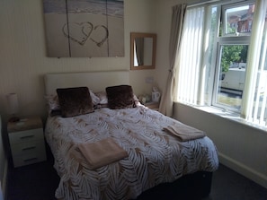 Decoración personalizada, muebles diferentes y wifi gratis