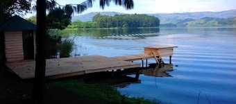 Lake Bunyonyi Eco Resort