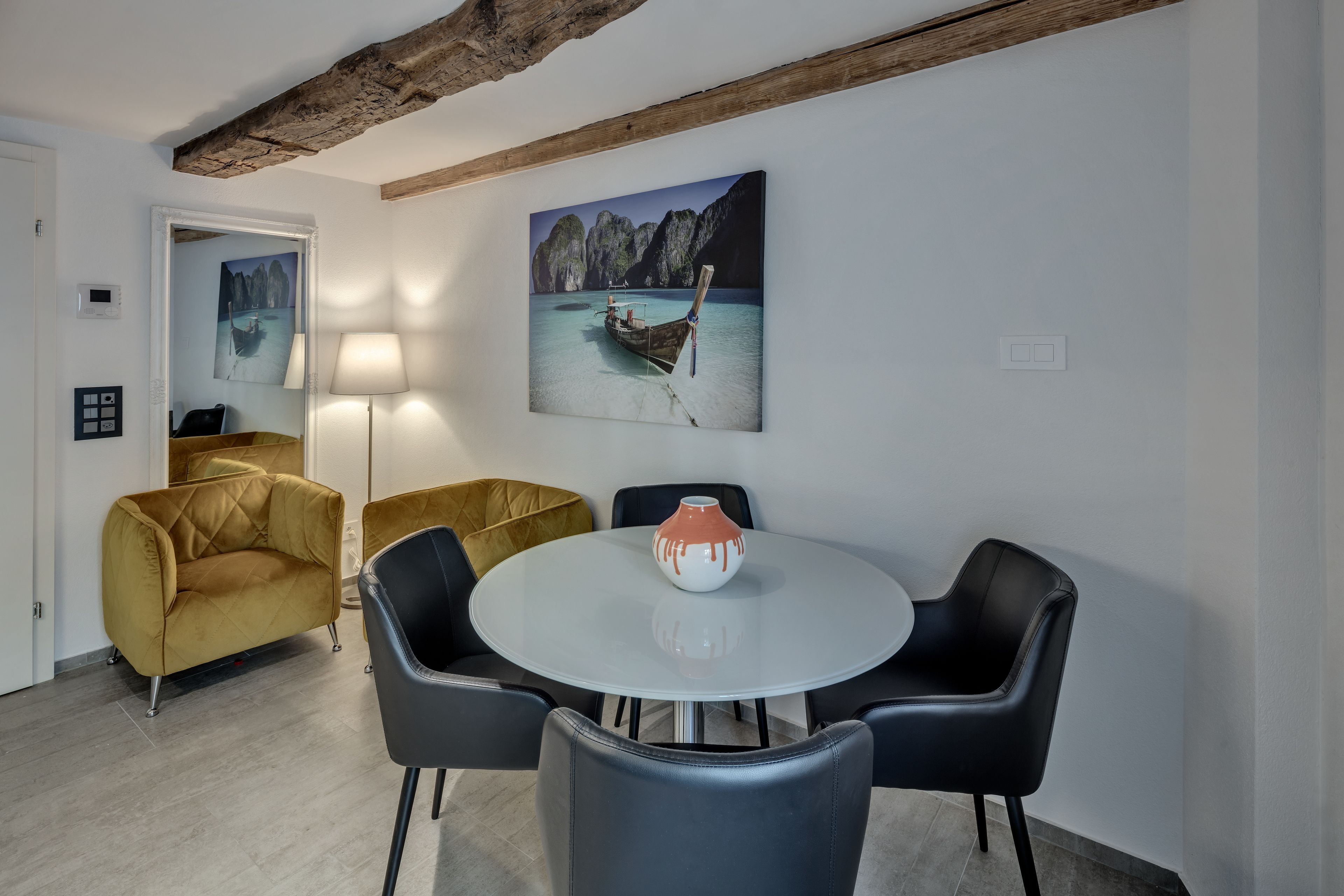 Studio (Boutique Double) | Essbereich im Zimmer