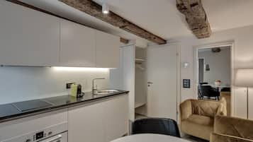 Studio (Boutique Double) | Private kitchen