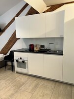 Fridge, oven, stovetop, toaster