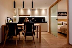 Private kitchen - Serviced Apartment Eva (Zermatt)