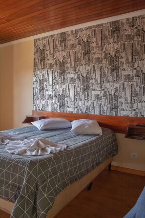 Suite, Lanai | Minibar, free cribs/infant beds, free WiFi, bed sheets - Pousada Alpenrose (Campos do Jordão)