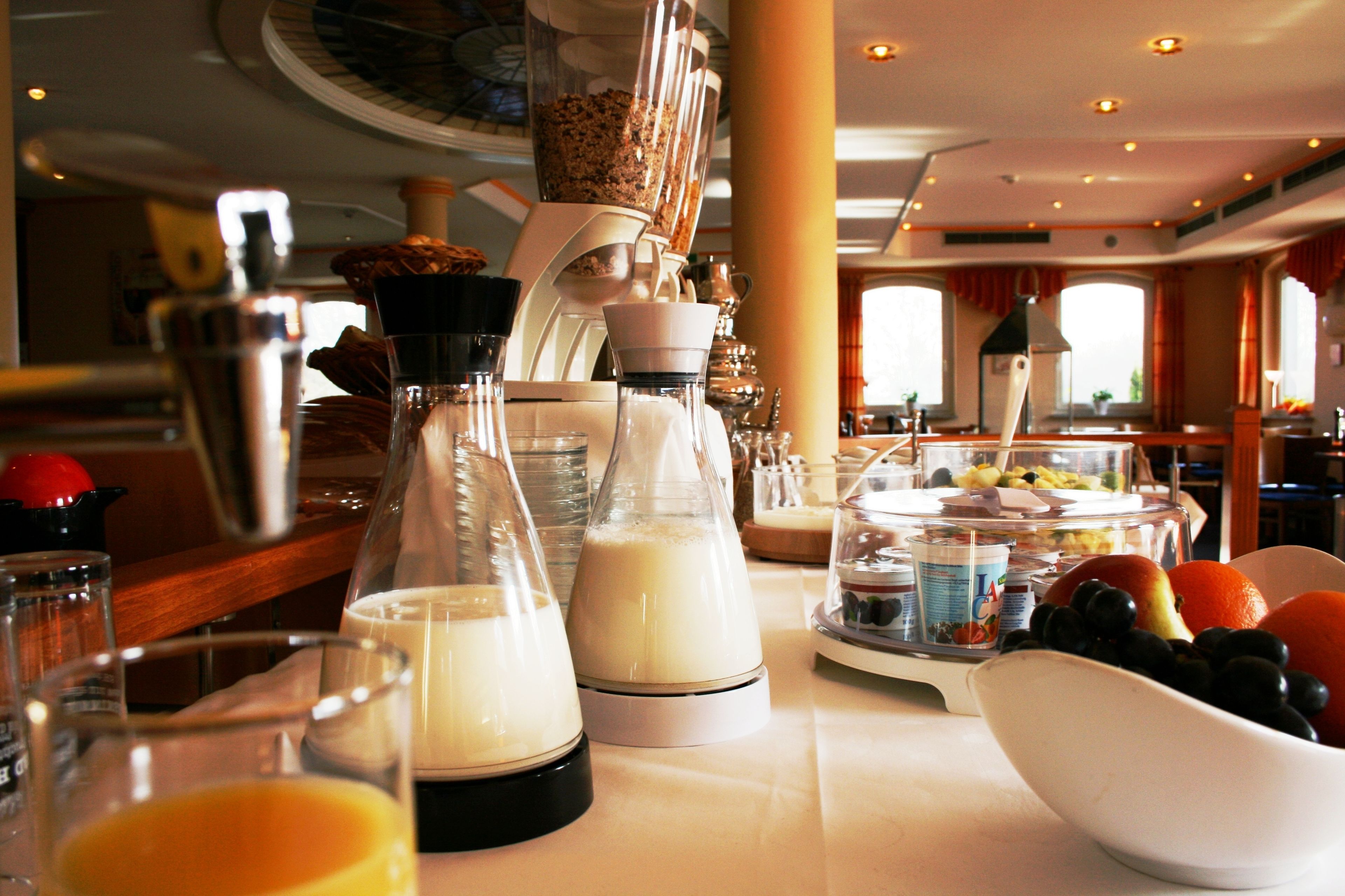 Desayuno continental diario (EUR 10.00 por persona)