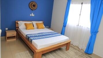 Villa clásica, 3 habitaciones, baño privado, vistas al patio | 3 dormitorios, decoración individual, mobiliario individual