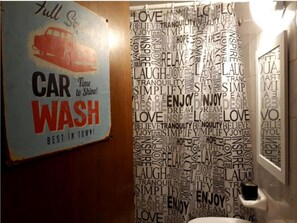 Apartment, 1 Bedroom | Bathroom | Deep soaking tub, rainfall showerhead, designer toiletries, hair dryer - La Plata 48 (La Plata)