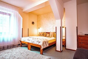 Double Room | Hypo-allergenic bedding, Select Comfort beds, blackout curtains, WiFi - Penzion Staré časy (Horní Becva)