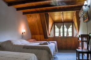 Bed sheets - Hotel Prater (Villa General Belgrano)