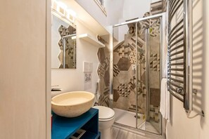 Appartement Classique, 3 chambres, vue ville | Salle de bain