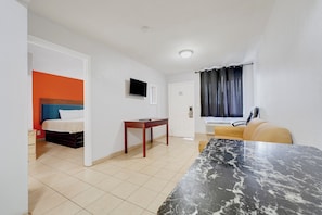 Premium Room, 1 King Bed, Accessible, Kitchenette | Desk, free WiFi, bed sheets - Memphis 1 Extended Stay near airport I 240, TN (Memphis)