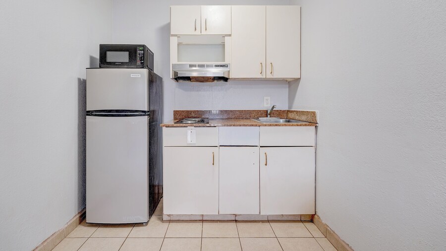 Memphis 1 Extended Stay near airport I 240, TN