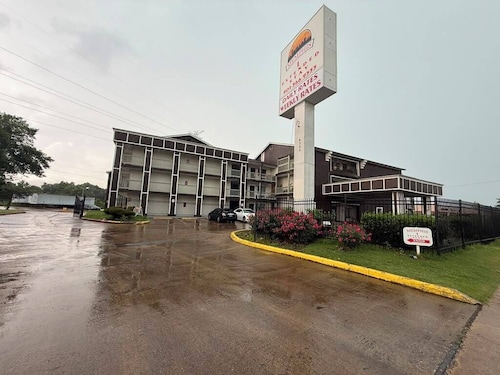 Memphis 1 Extended Stay near airport I 240, TN