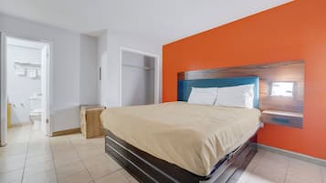 Habitación Premium, 1 cama de matrimonio grande, accesible para personas con discapacidad | Escritorio, wifi gratis, ropa de cama