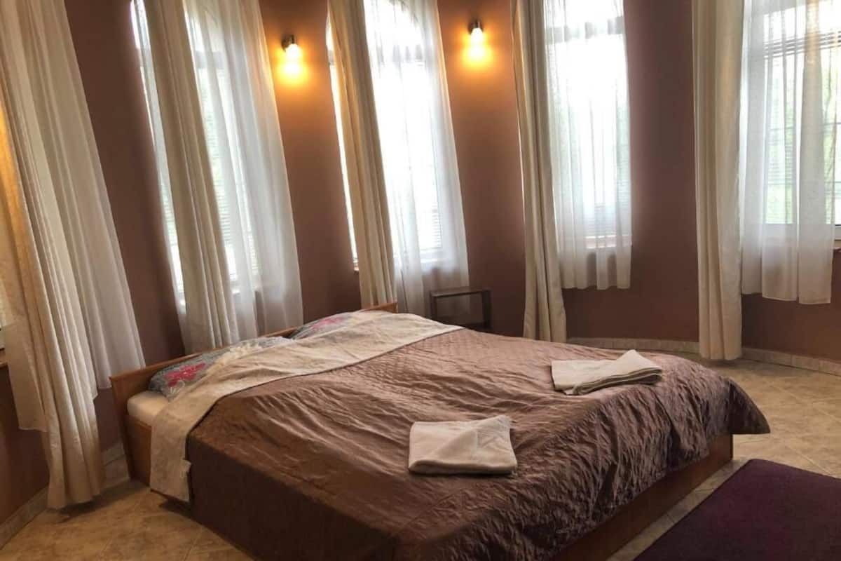 Deluxe Room, 1 King Bed