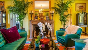 Luxury Suite | Living area | 40-inch Smart TV with digital channels, TV, Netflix - The Paramour Estate (Los Angeles)