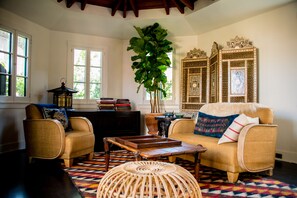 Corner Cottage | 1 bedroom, Frette Italian sheets, premium bedding, down comforters