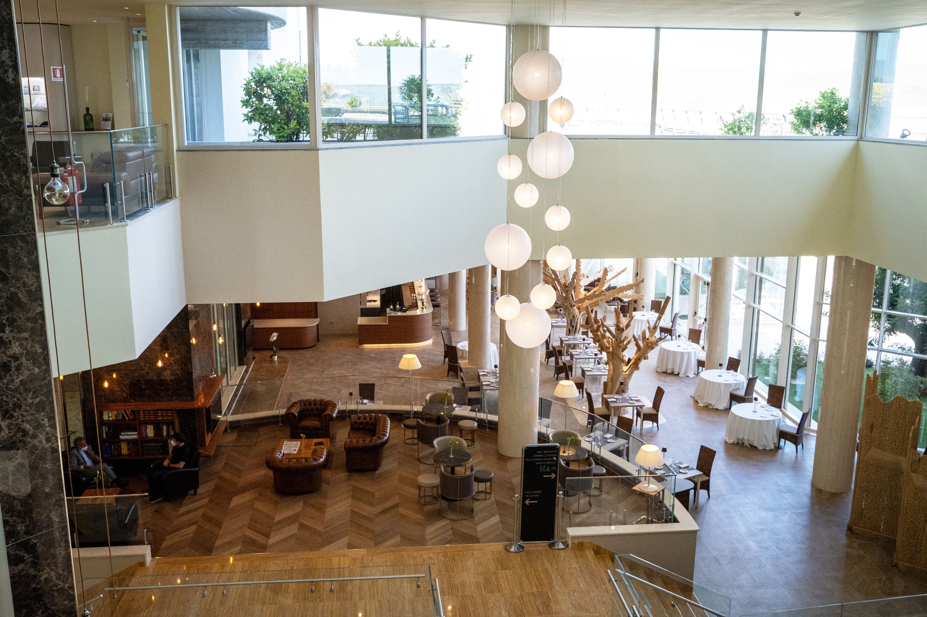 Frokostbuffé på hverdagene (EUR 15 per person)