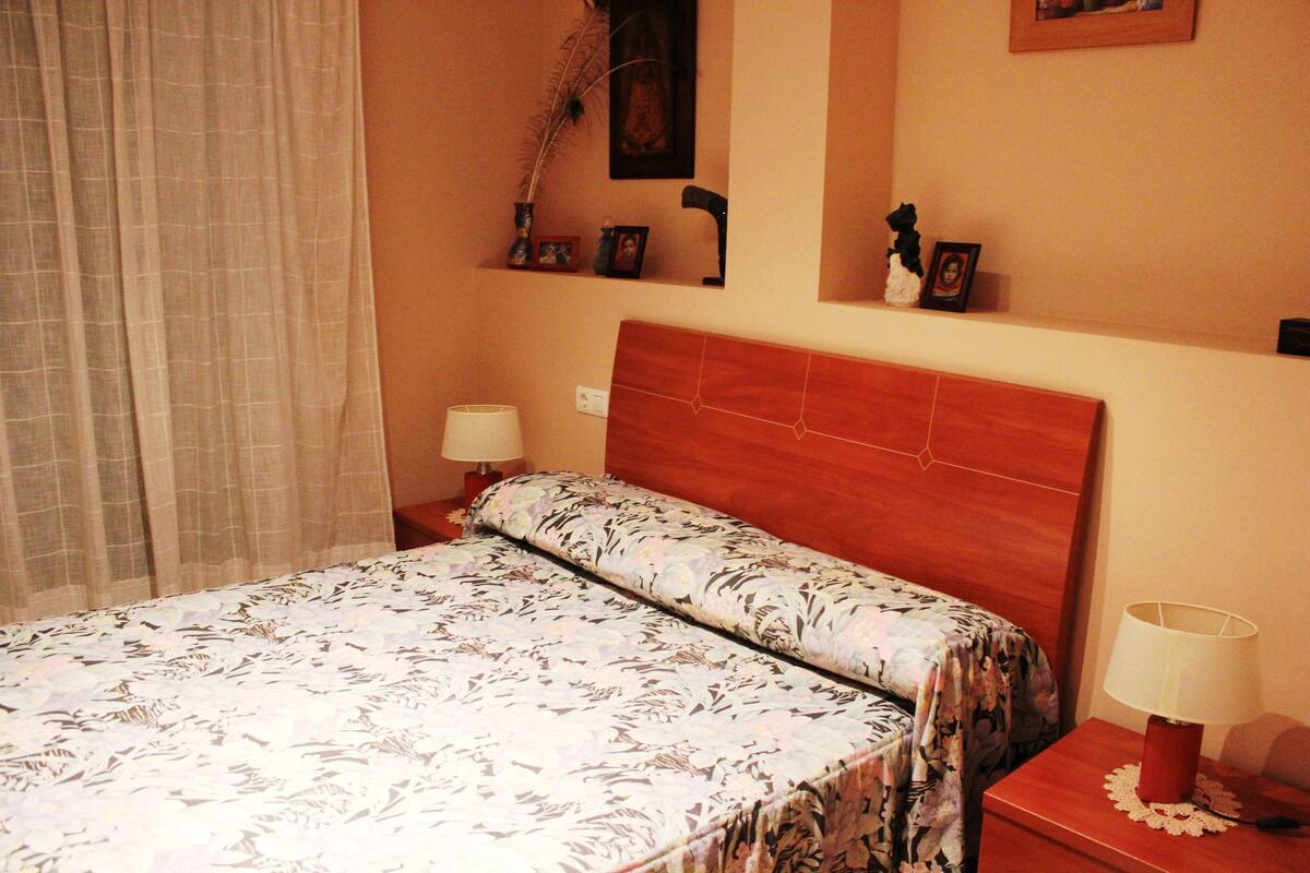 3 bedrooms, iron/ironing board, cots/infant beds, rollaway beds