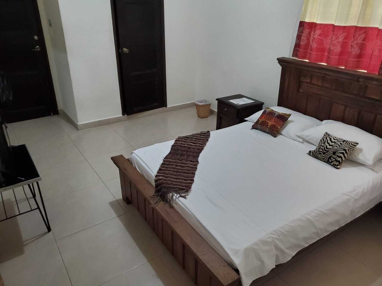 basic single room | premium bedding, desk, soundproofing, iron/ironing board