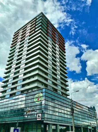 Exterior. Monaco Grand Apartments By CityBookings