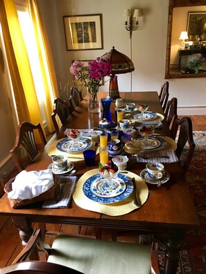 Free daily breakfast