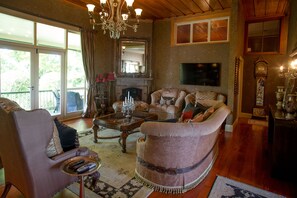 Luxury House, 4 Bedrooms, Courtyard View, Garden Area (4 Bathrooms) | Living room | Fireplace - The Old Church Villa (Napier)